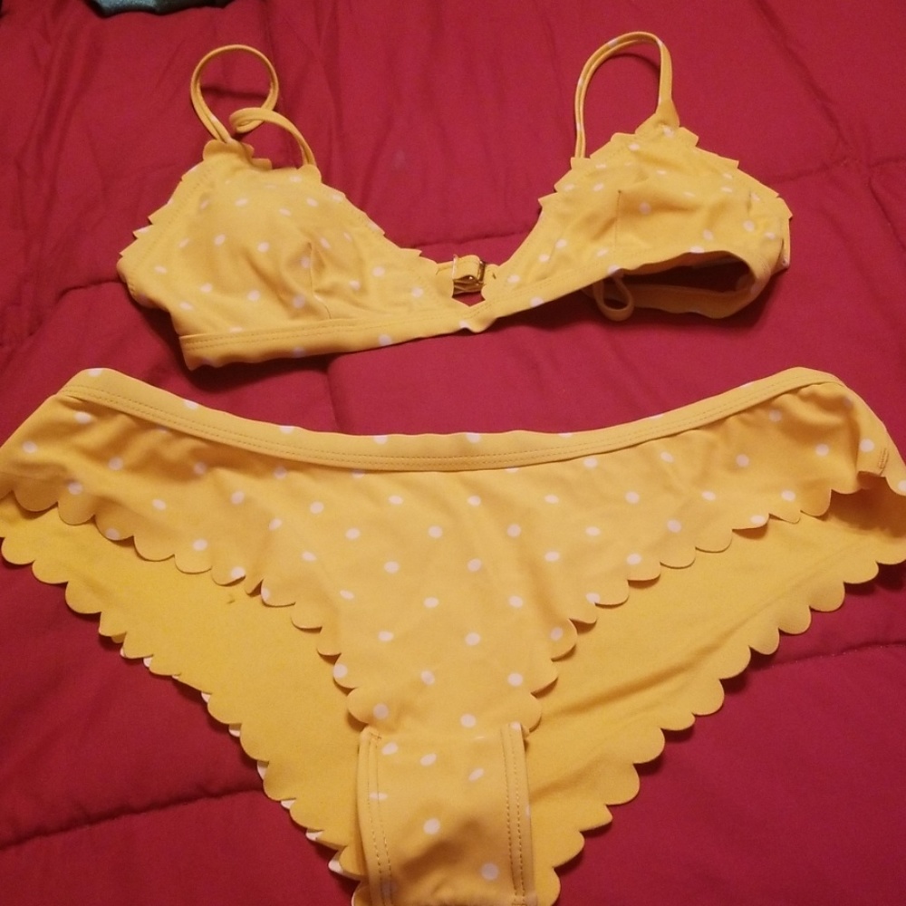 Itsy bitsy yellow polka dot bikini